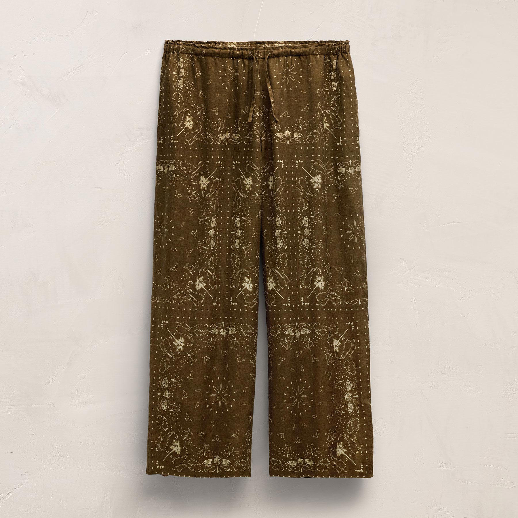 Palm Paisley Linen Wide Cuff Pant in Brown Bandana Print | James Perse Los Angeles