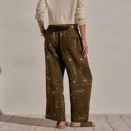 Palm Paisley Linen Wide Cuff Pant in Brown Bandana Print | James Perse Los Angeles