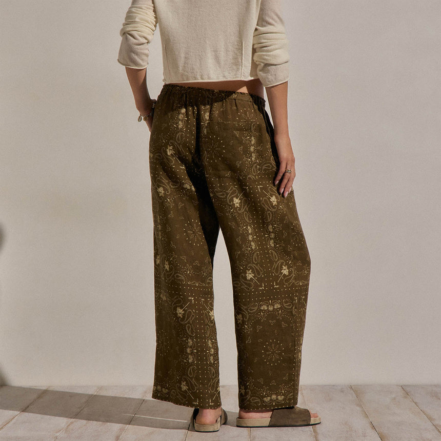 Palm Paisley Linen Wide Cuff Pant in Brown Bandana Print | James Perse Los Angeles