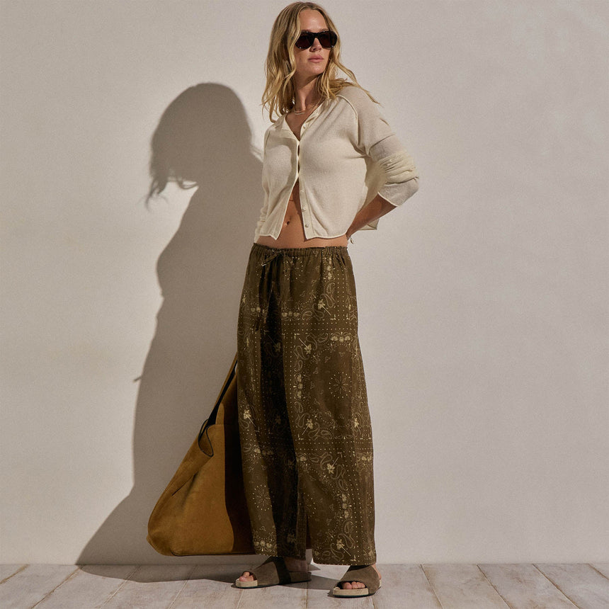 Palm Paisley Linen Wide Cuff Pant in Brown Bandana Print | James Perse Los Angeles