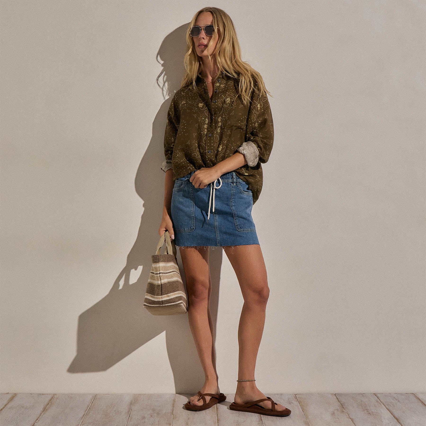 Palm Paisley Linen Shirt in Brown Bandana Print | James Perse Los Angeles