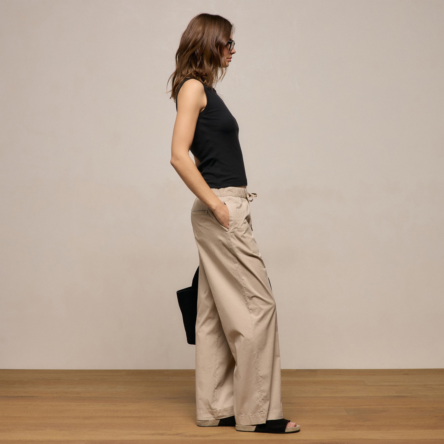 Stretch Poplin Drawcord Pant In Stone Pigment | James Perse Los