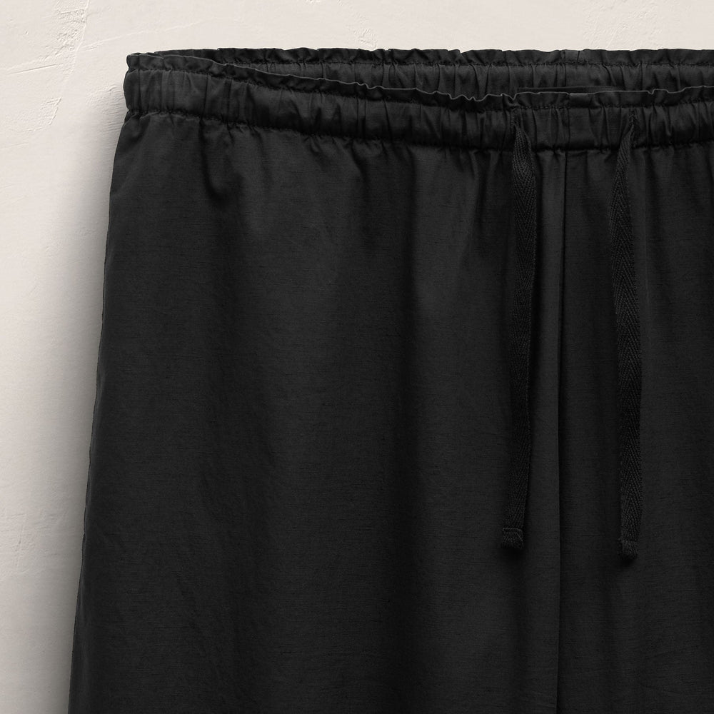 Cotton Poplin Pants in Black | James Perse Los Angeles
