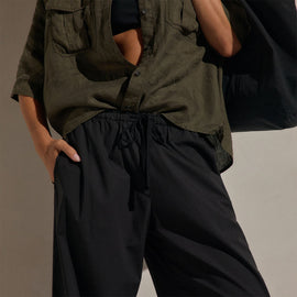 Cotton Linen Poplin Wide Cuff Pant in Black | James Perse Los Angeles