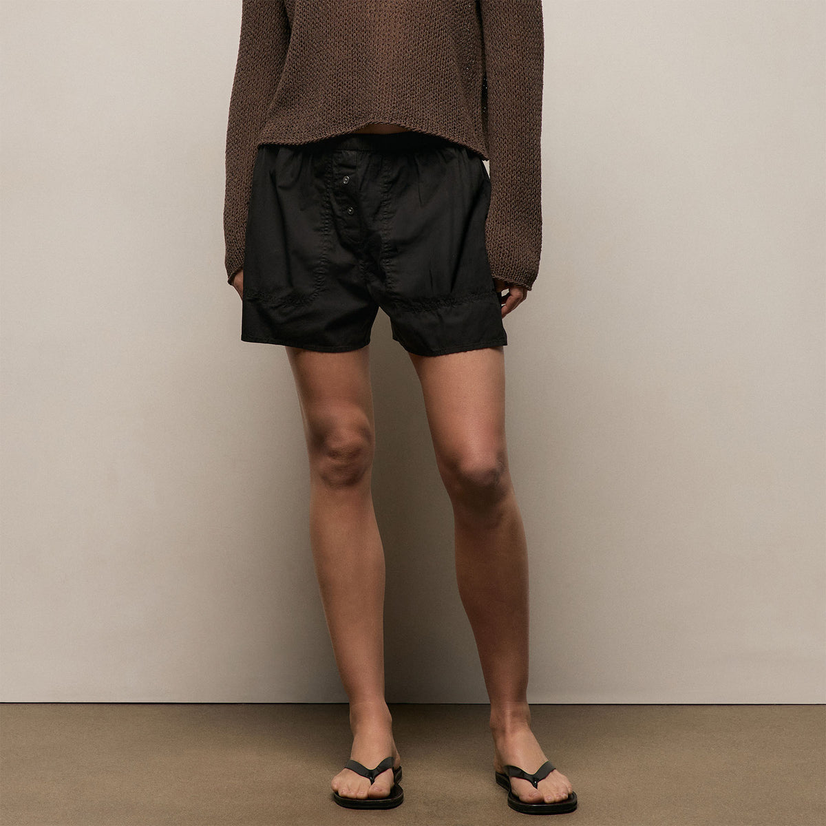Stretch Poplin Boxer Short in Black | James Perse Los Angeles