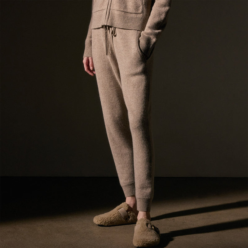 Cashmere Track Pant  in Coyote | James Perse Los Angeles