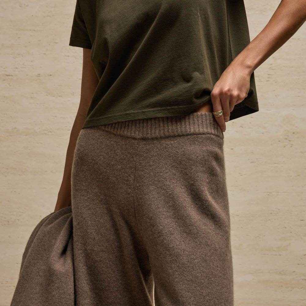 Cashmere Sweater Pant in Fox | James Perse Los Angeles