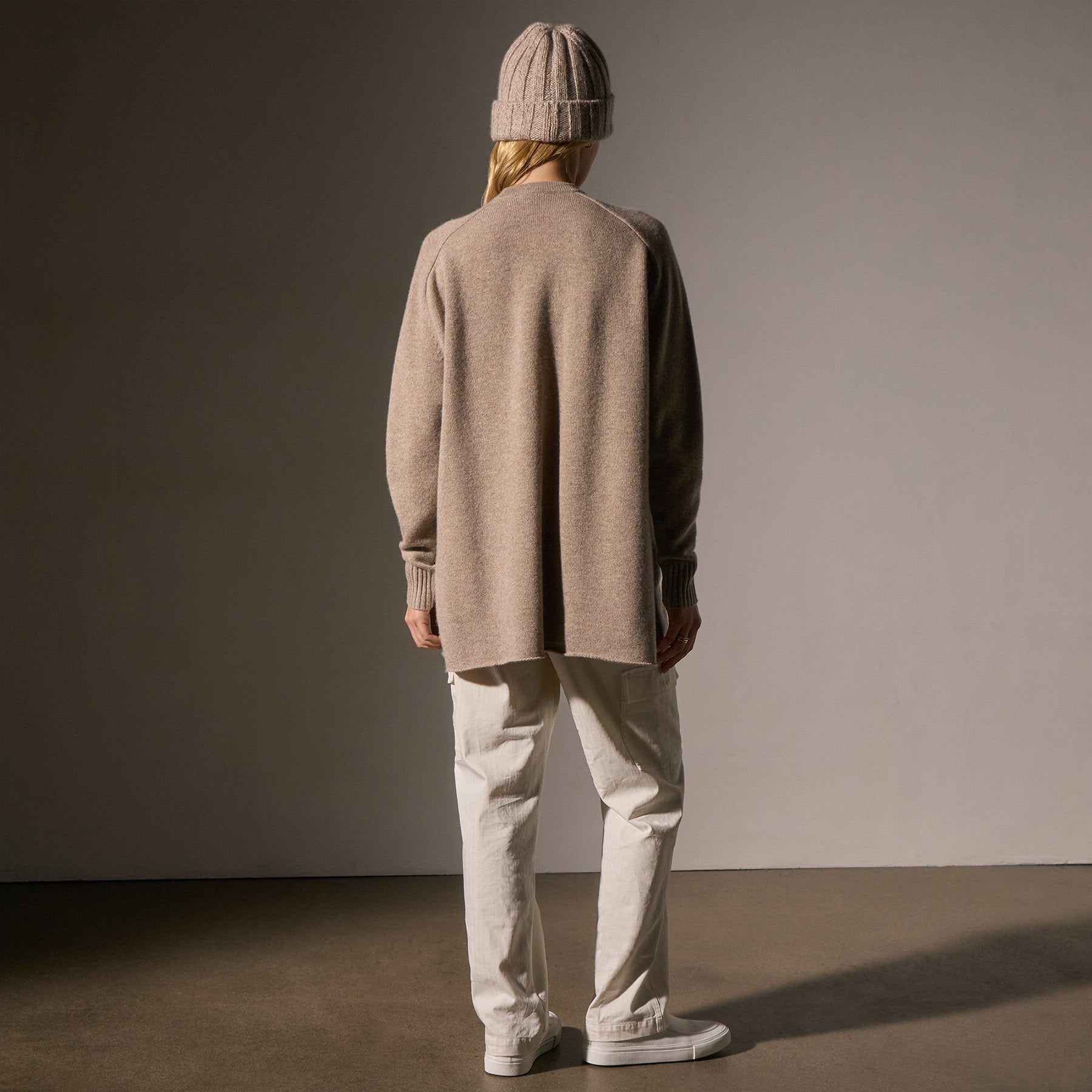 Cashmere Side Split Tunic in Coyote | James Perse Los Angeles