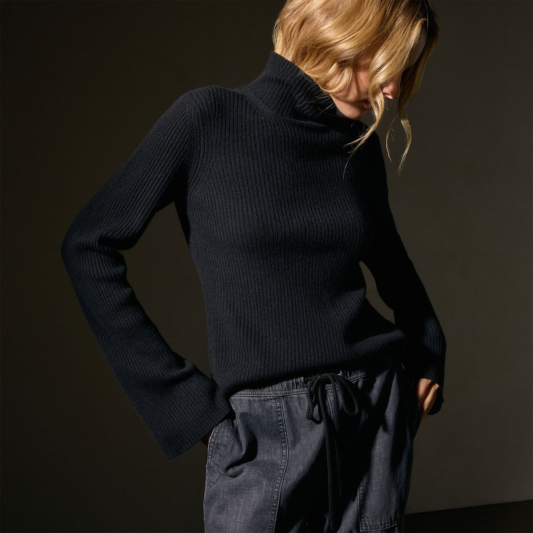 Recycled Cashmere Funnel Neck