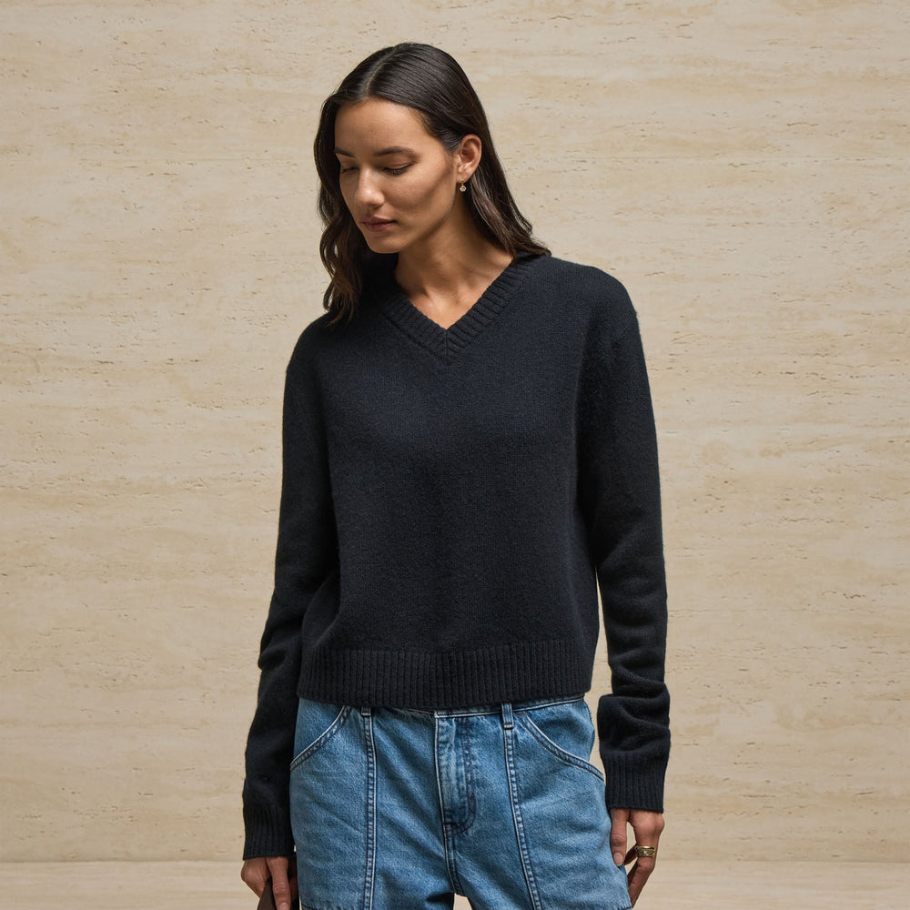 V Neck Cashmere Sweater in Black | James Perse Los Angeles