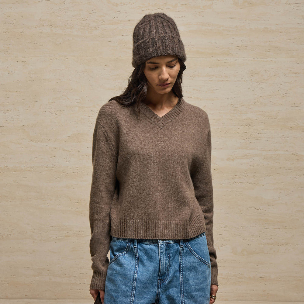 V Neck Cashmere Sweater in Fox | James Perse Los Angeles