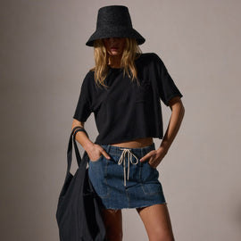 Brushed Jersey Pocket Tee in Black | James Perse Los Angeles