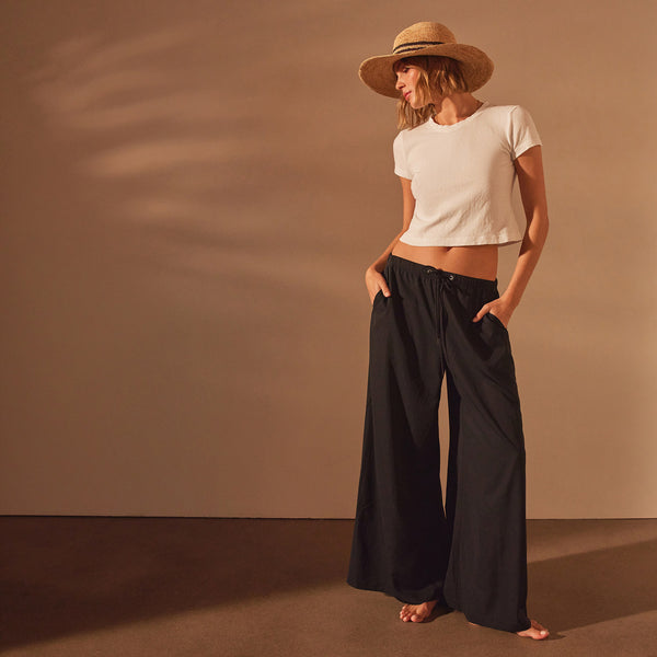 Short Sleeve Sport Tee in White | James Perse Los Angeles