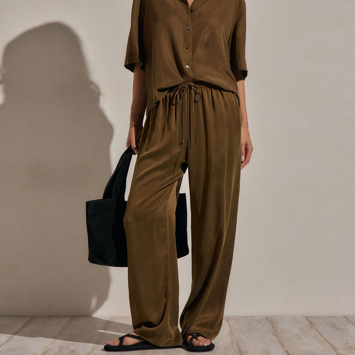 Silk Charmeuse Drawstring Pant in Cocoa | James Perse Los Angeles