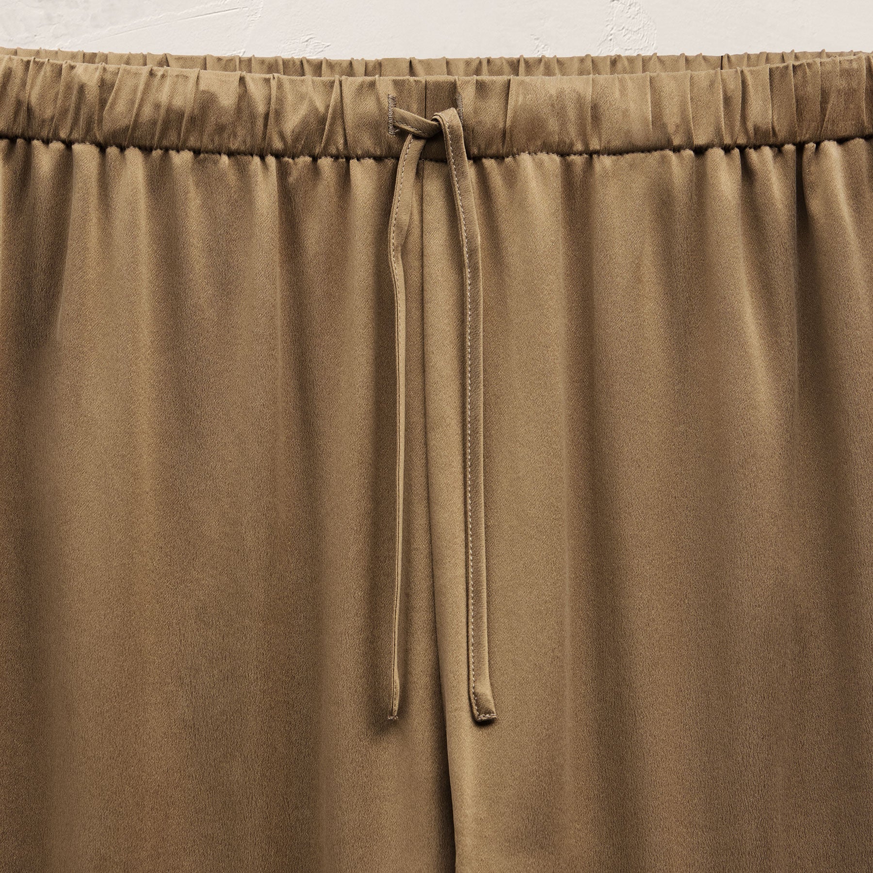 Silk Charmeuse Drawstring Pant in Honey | James Perse Los Angeles