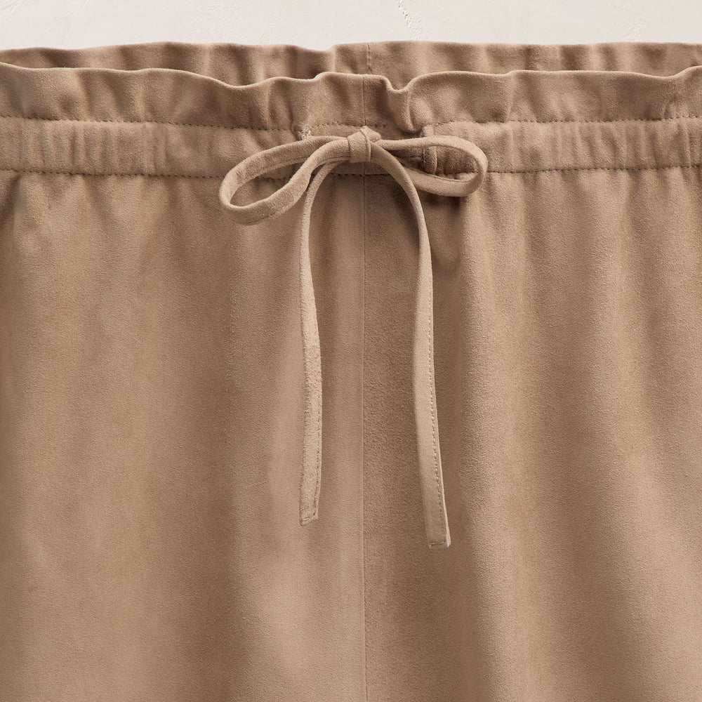 Suede Mini Skirt in Grout | James Perse Los Angeles FLAT
