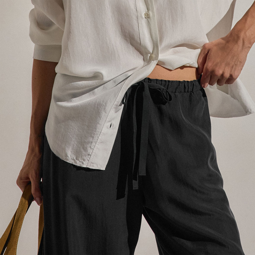Washed Silk Wide Cuff Pant in Washed Black | James Perse Los Angeles