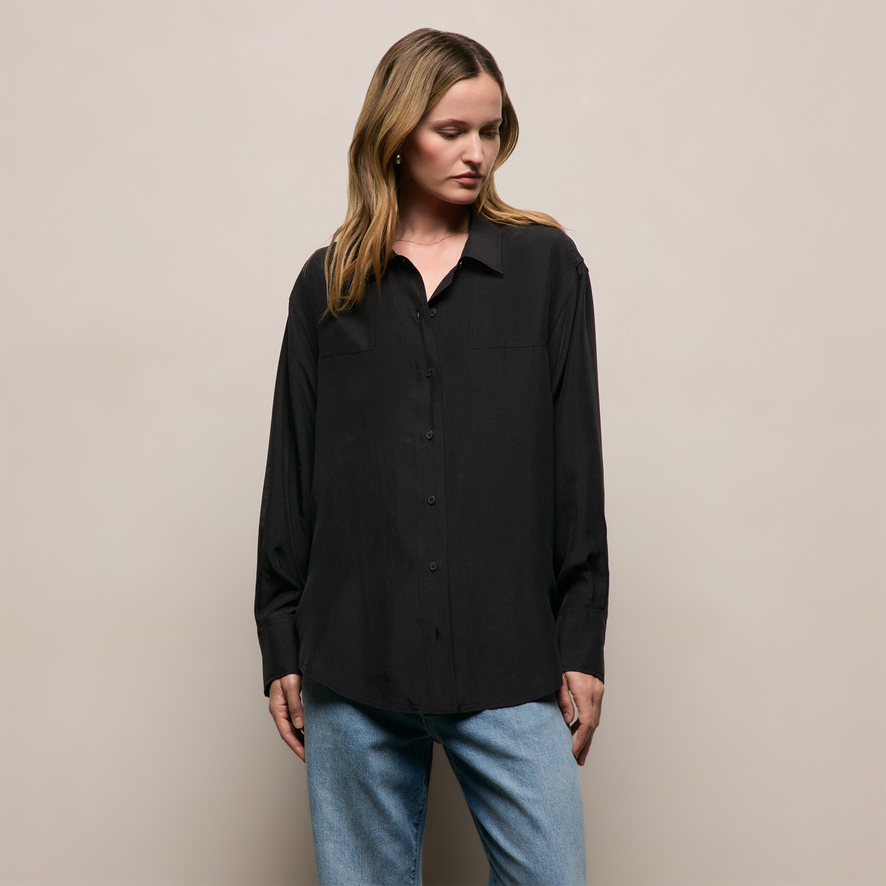 Washed Silk Patch Shirt in Washed Black | James Perse Los Angeles