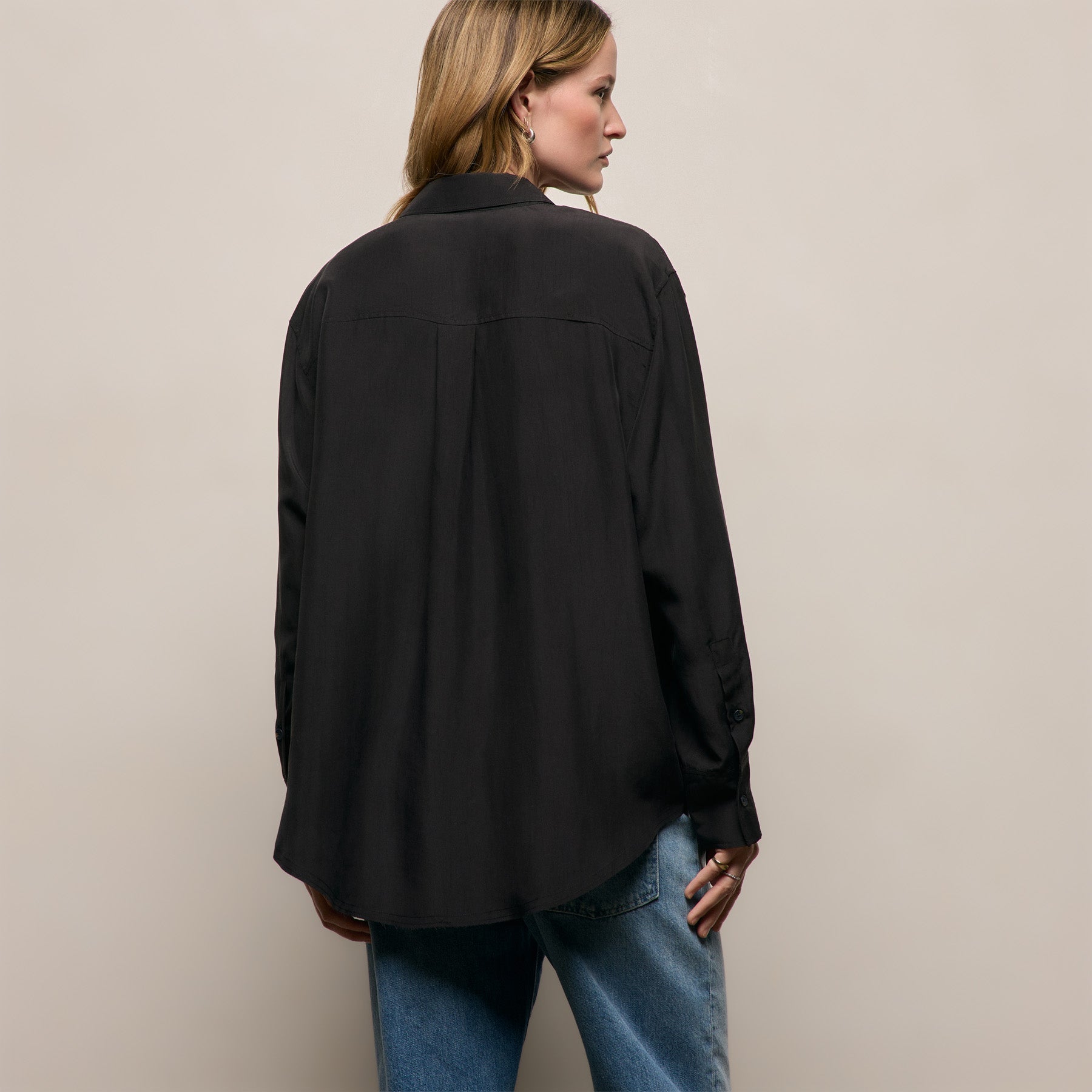 Washed Silk Patch Shirt in Washed Black | James Perse Los Angeles