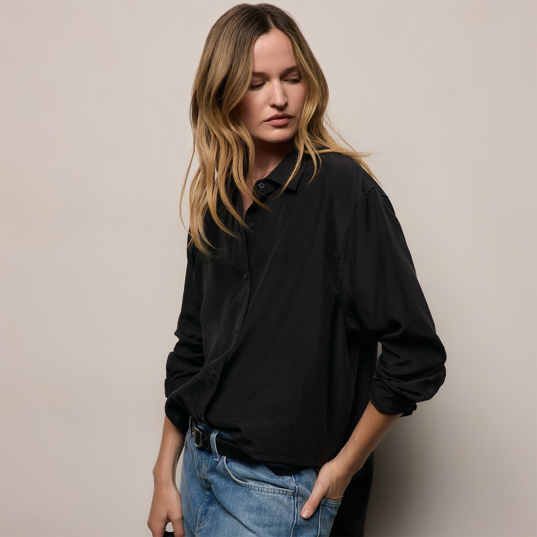 Washed Silk Patch Shirt in Washed Black | James Perse Los Angeles