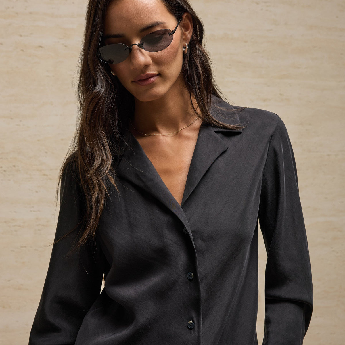 Washed Silk Slim Shirt in Washed Black | James Perse Los Angeles