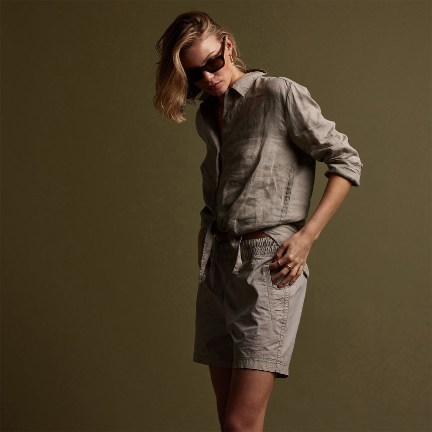Lightweight Linen Shirt in Silt Pigment | James Perse Los Angeles