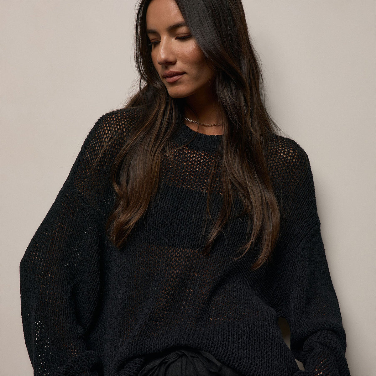 Cotton Linen Open Knit Crew in Black | James Perse Los Angeles