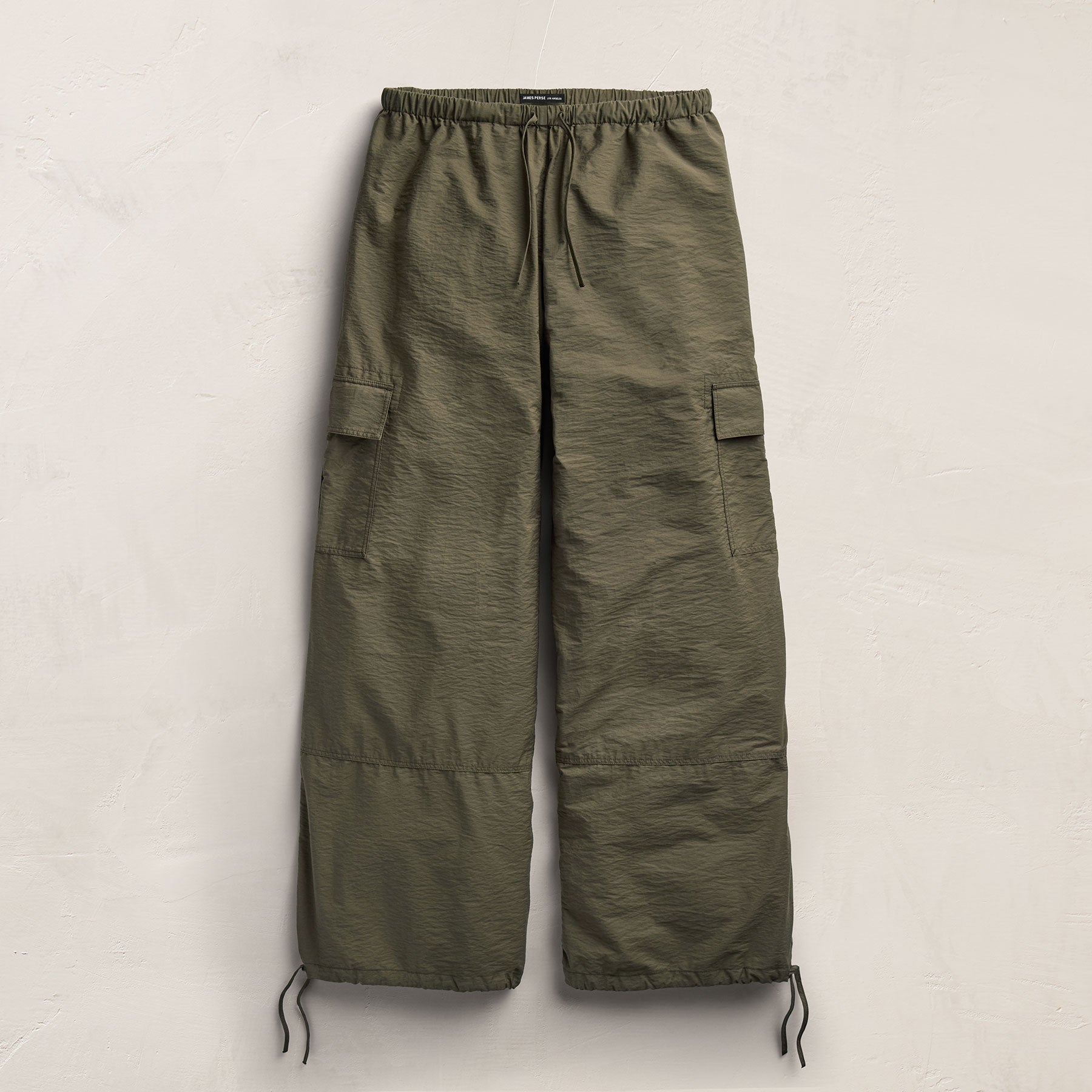 Parachute Cargo Pants In Army Green | James Perse Los Angeles