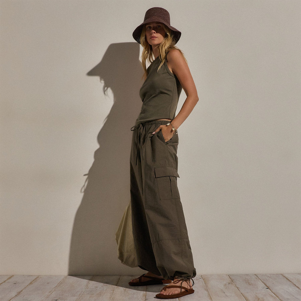 Parachute Cargo Pants in Army Green | James Perse Los Angeles
