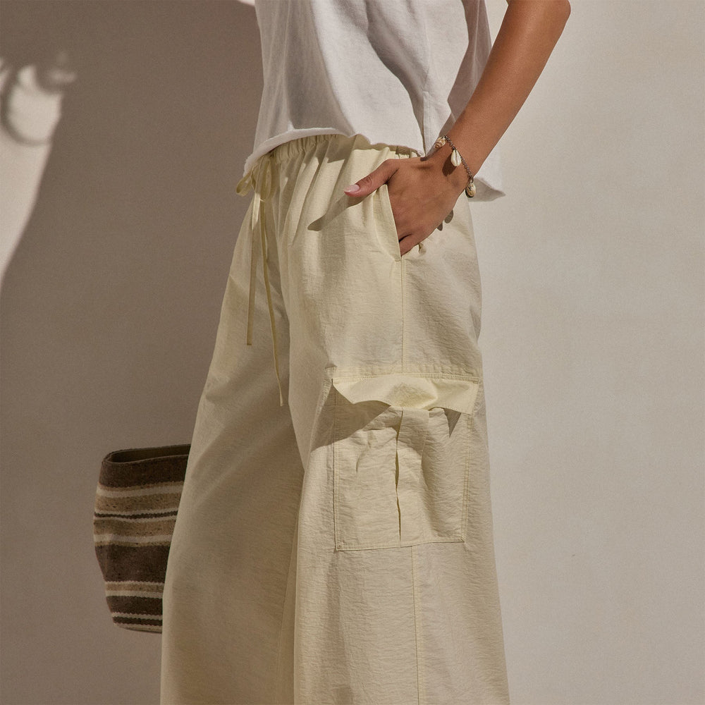Parachute Cargo Pants in Ecru | James Perse Los Angeles