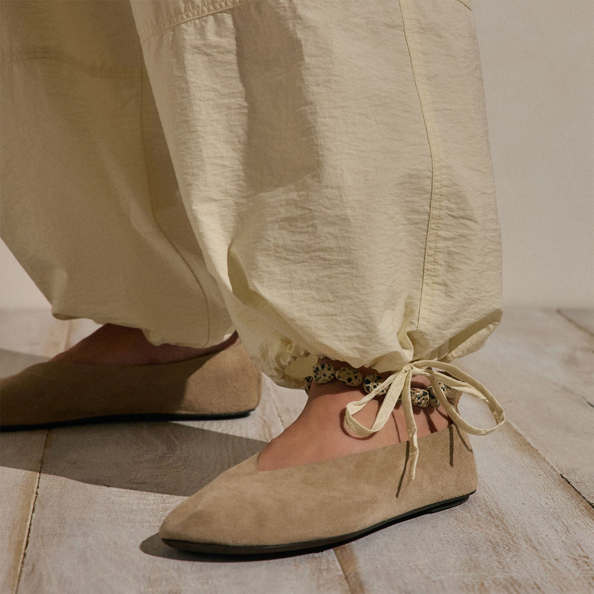 Parachute Cargo Pants in Ecru | James Perse Los Angeles