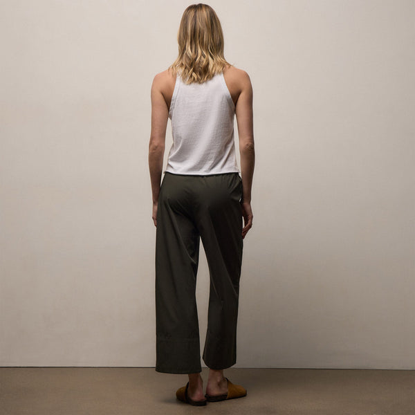 Fine Cotton Twill Crop Pant in Dark Olive | James Perse Los Angeles
