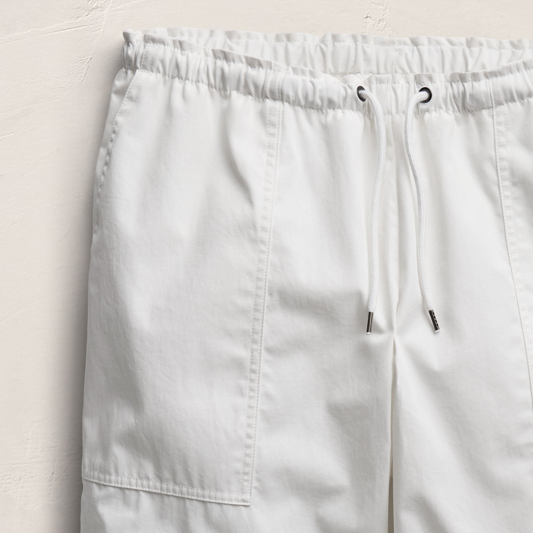 Fine Cotton Twill Crop Pant In White | James Perse Los Angeles