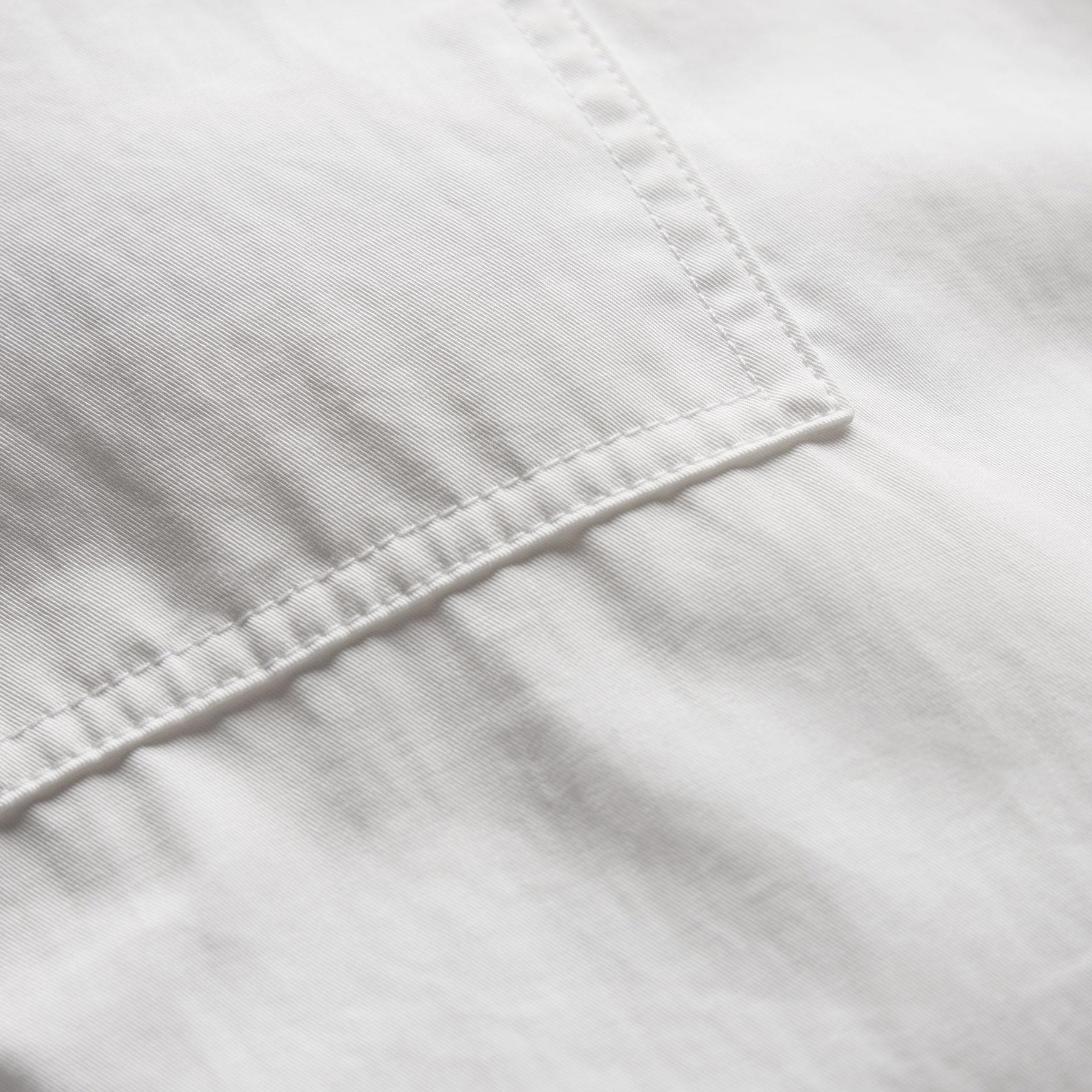 Fine Cotton Twill Crop Pant In White | James Perse Los Angeles