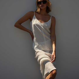 Surfside Skirt in Everest White Pigment | James Perse Los Angeles
