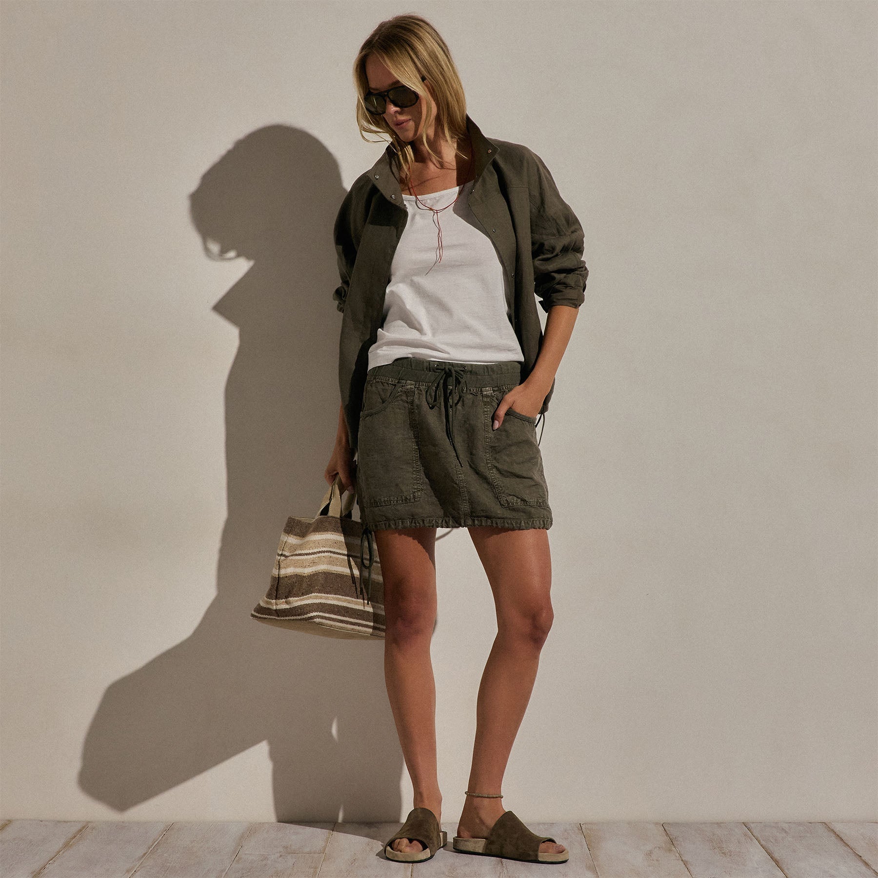 Linen Utility Mini Skirt in Army Green | James Perse Los Angeles