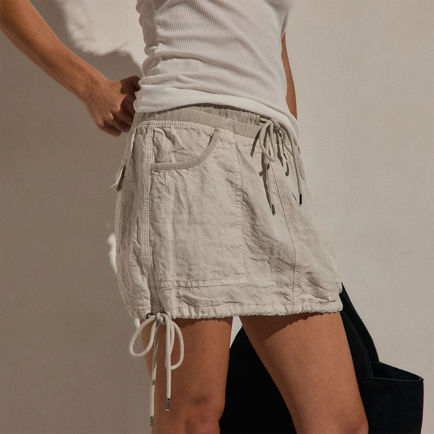 Linen Utility Mini Skirt in Salt Pigment | James Perse Los Angeles