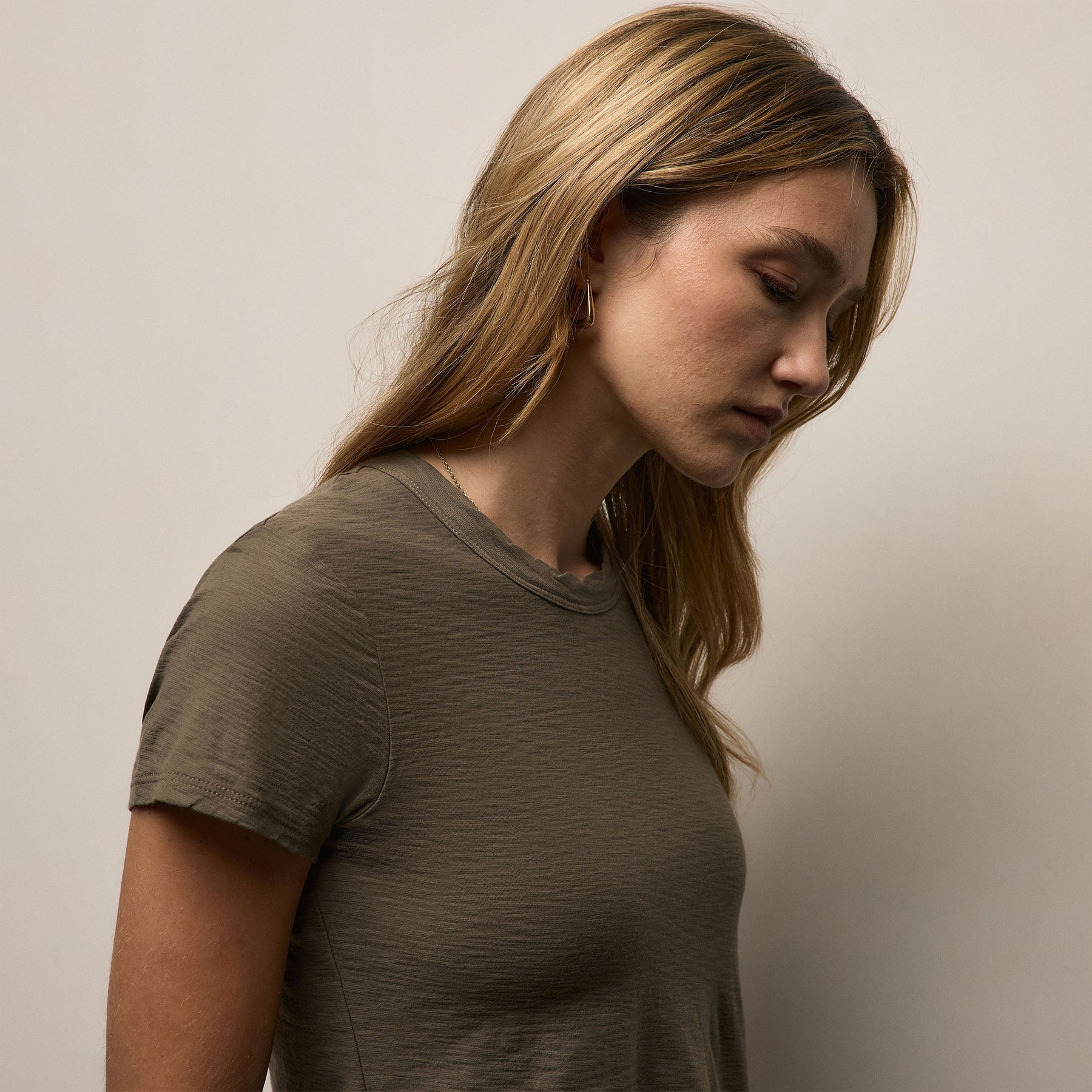 m*e様 Lu. Sheer Skinny Tee Mesh Lettuce Edge Long Sleeve in Ruby Damask – Terez.com