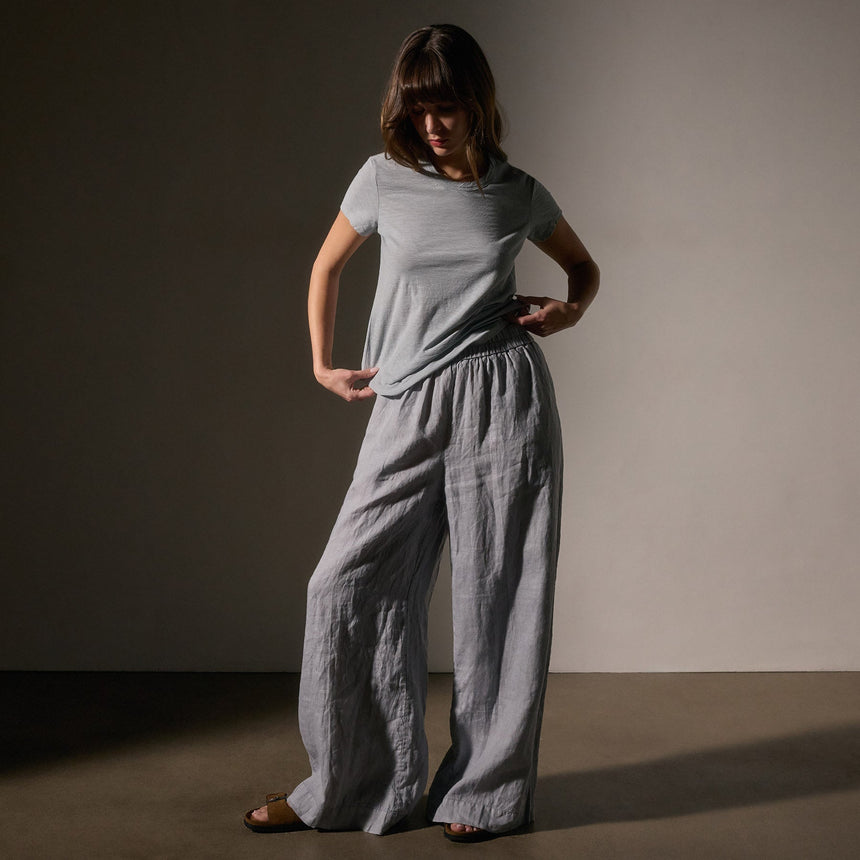 Sheer Slub Crew Neck Tee in Grey Sky | James Perse Los Angeles
