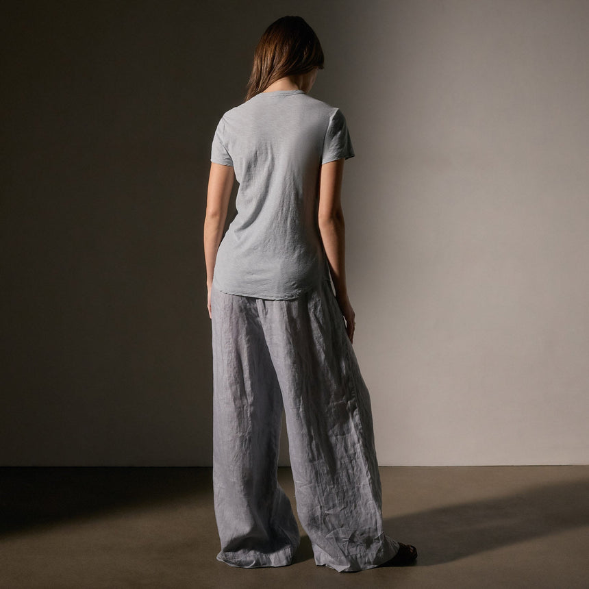 Sheer Slub Crew Neck Tee in Grey Sky | James Perse Los Angeles