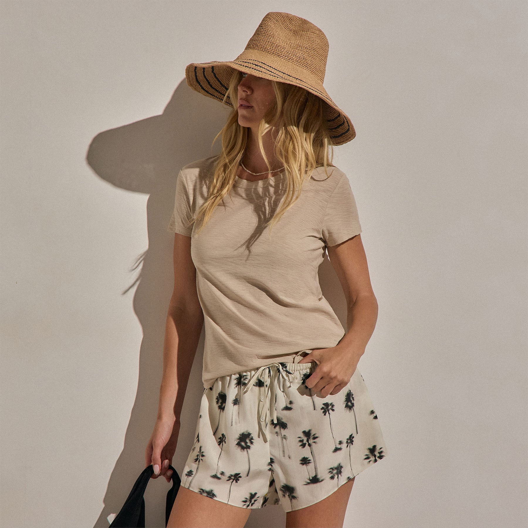 Sheer Slub Crew Neck Tee in Stone | James Perse Los Angeles