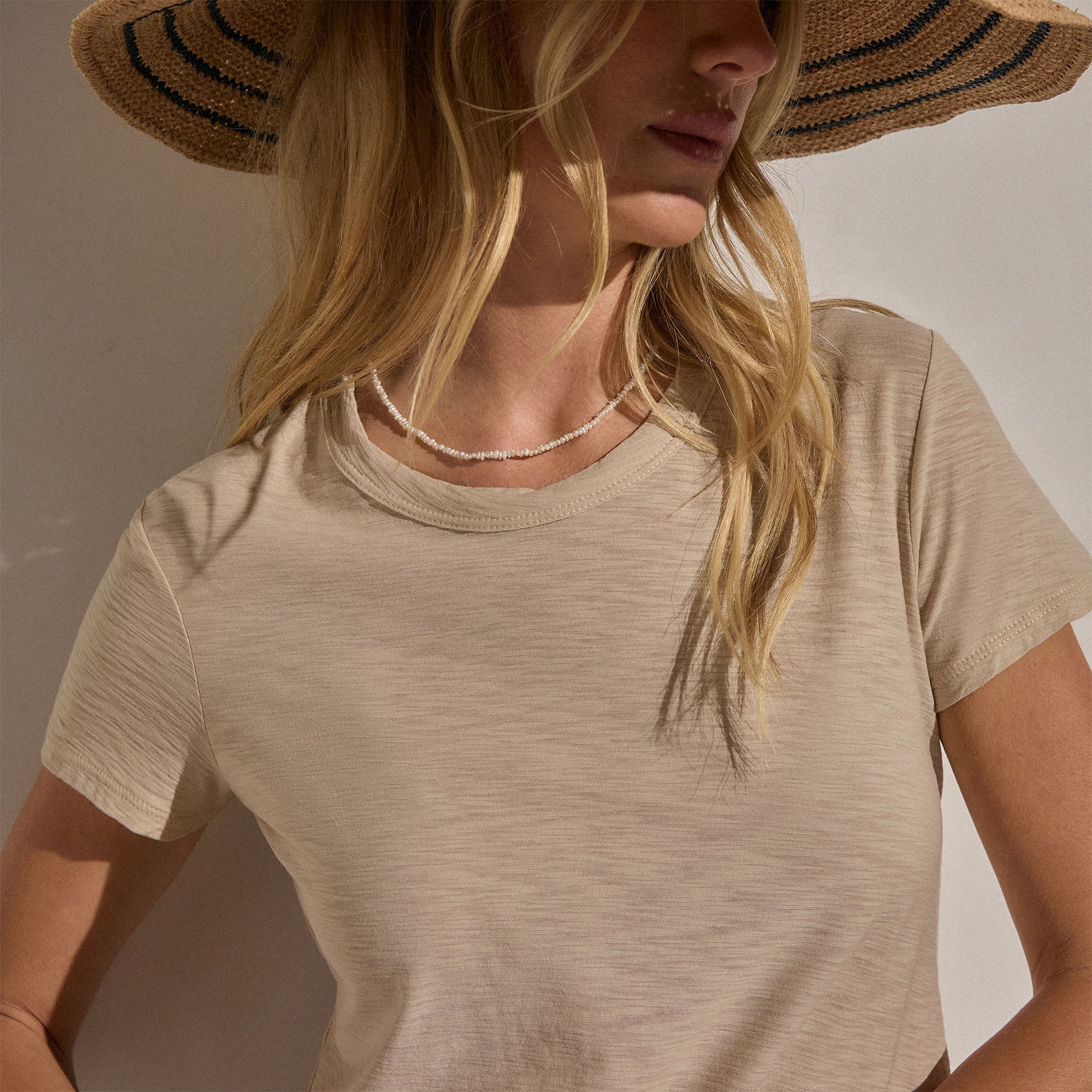 Sheer Slub Crew Neck Tee in Stone | James Perse Los Angeles