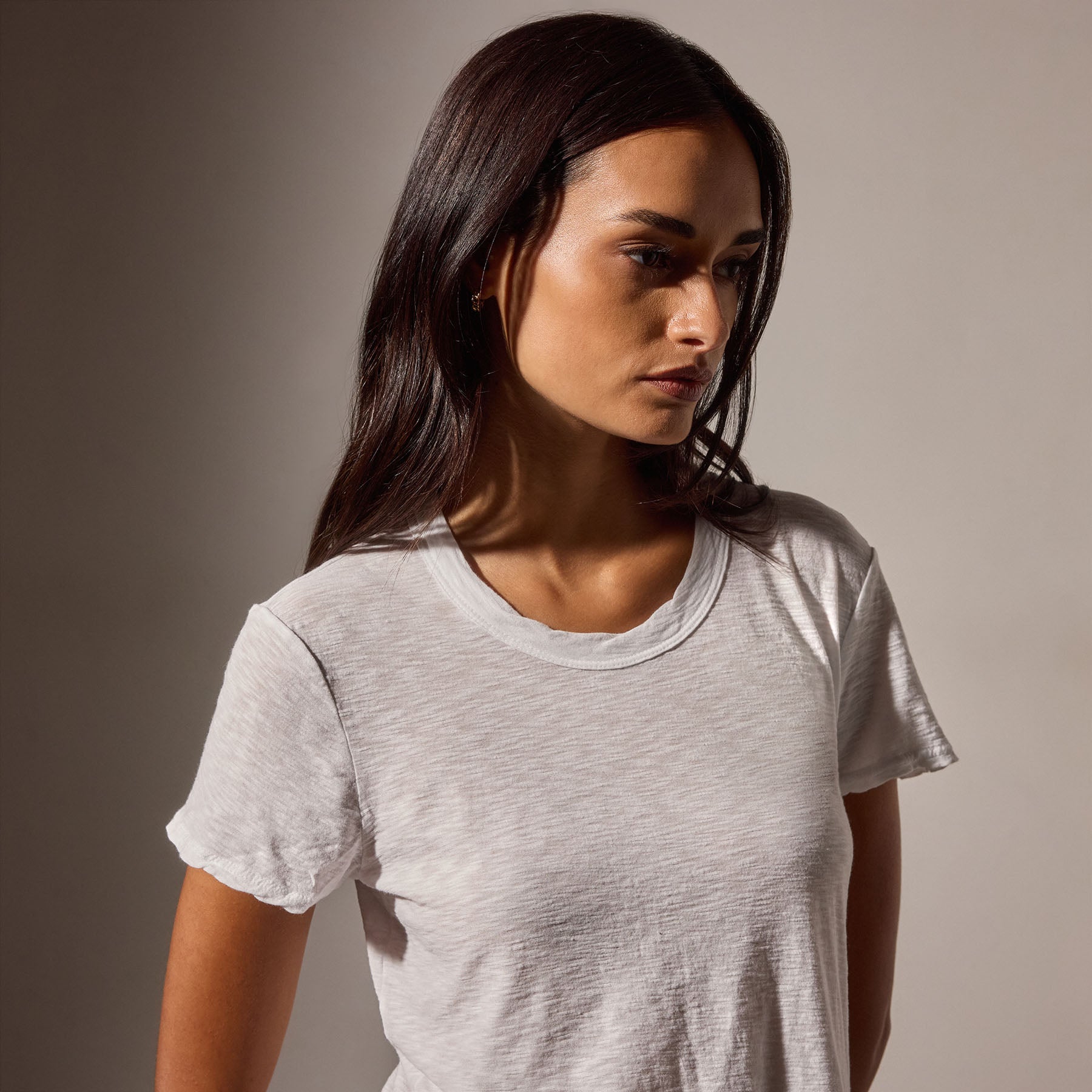 Sheer Slub Crew Neck Tee in White | James Perse Los Angeles