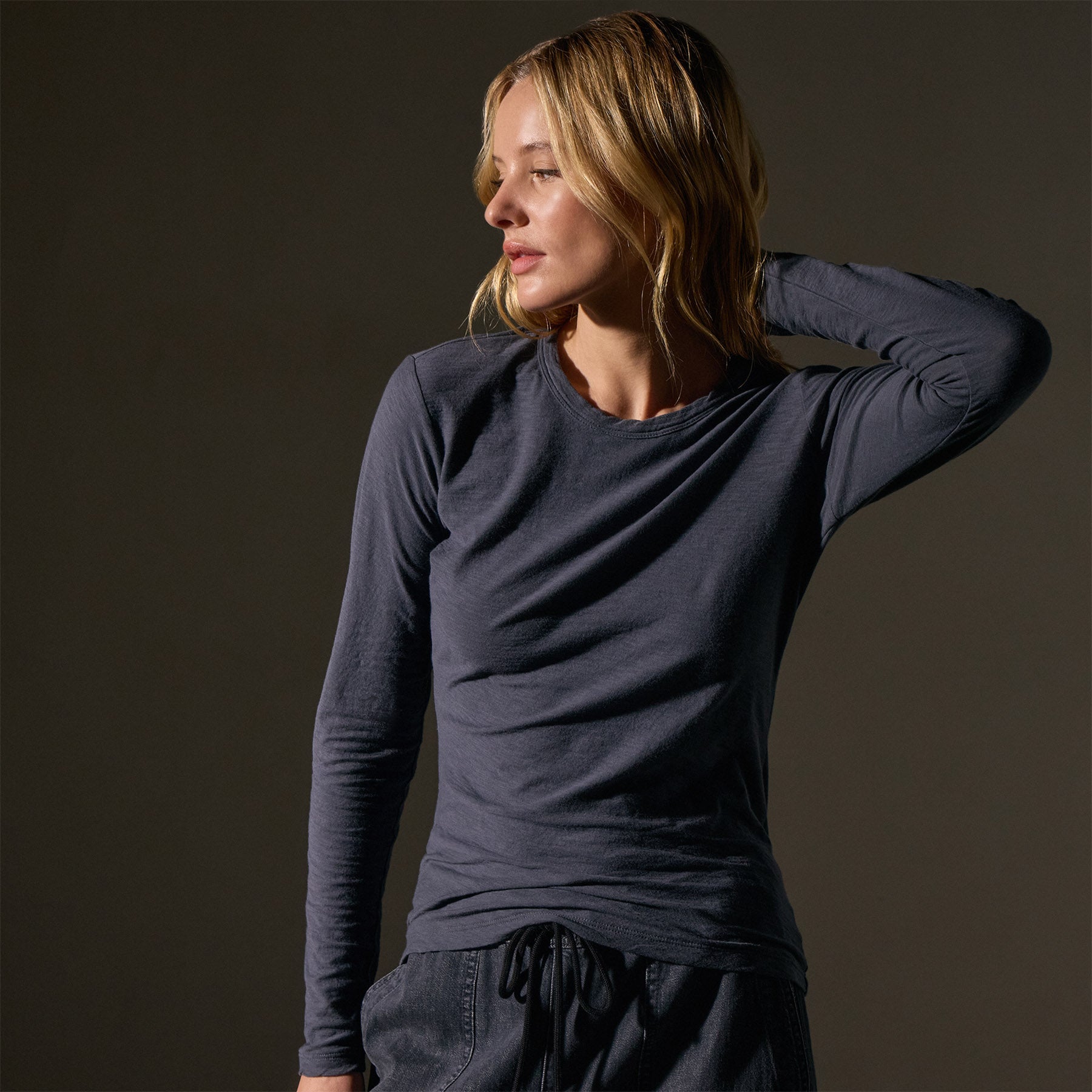 Sheer Slub Long Sleeve Crew - Blue Noir | James Perse Los Angeles