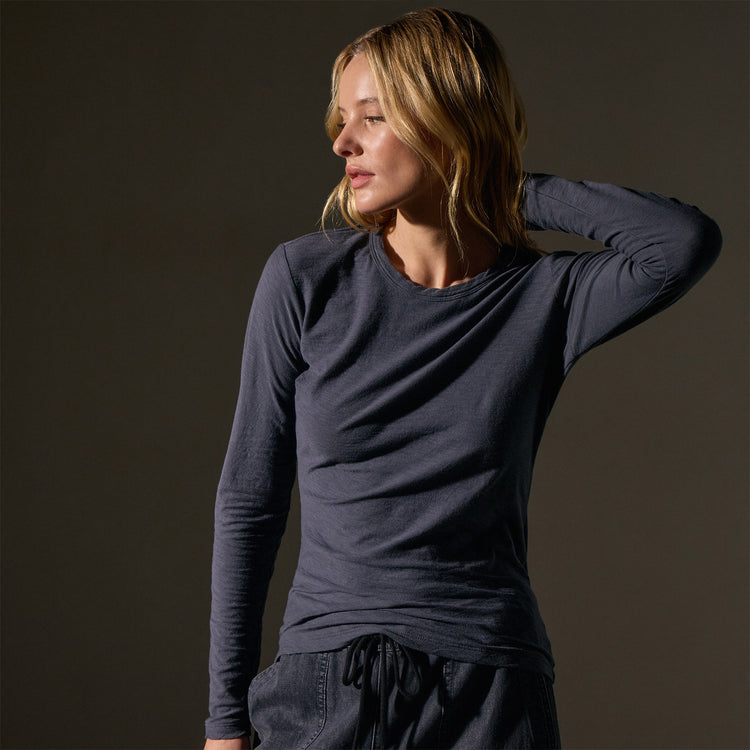 Sheer Slub Long Sleeve Crew in Blue Noir | James Perse Los Angeles