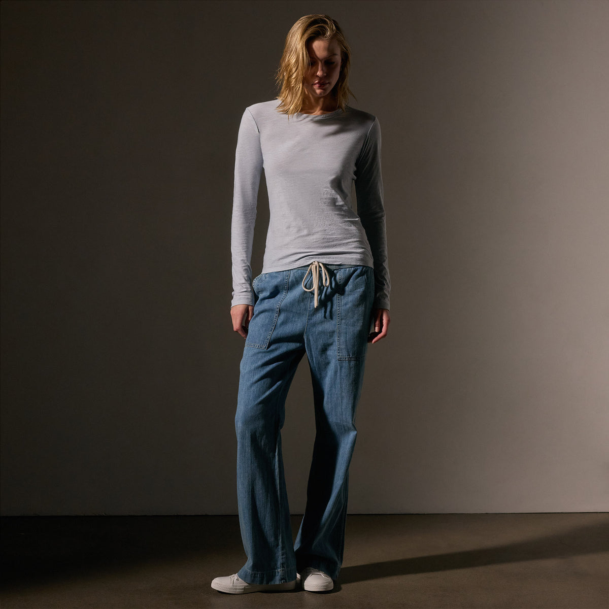 Sheer Slub Long Sleeve Crew in Grey Glacier | James Perse Los Angeles