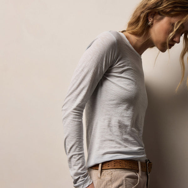 Sheer Slub Long Sleeve Crew in Memory | James Perse Los Angeles