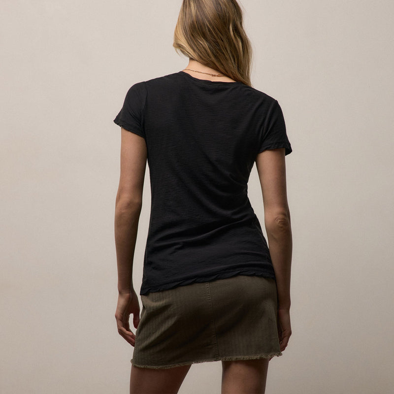 Sheer Slub Casual V Neck in Black | James Perse Los Angeles