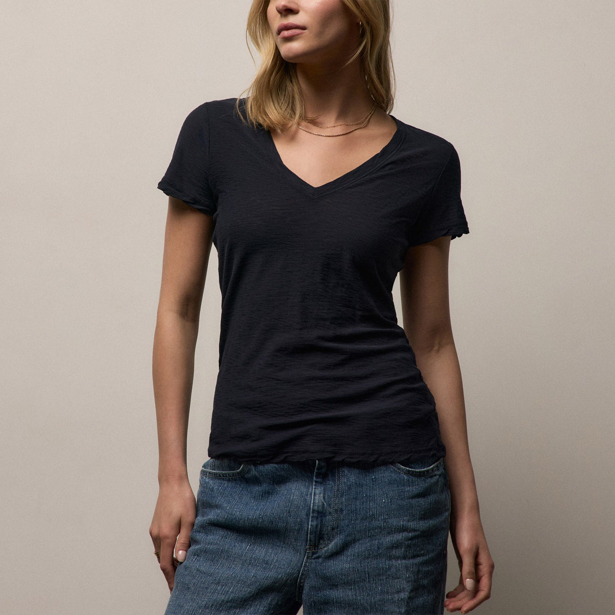 Sheer Slub Casual V Neck in Deep | James Perse Los Angeles