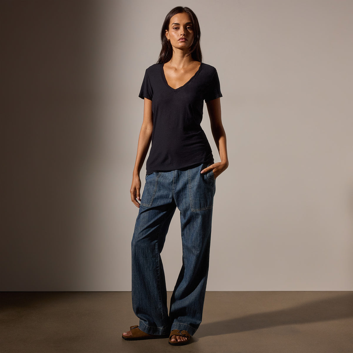 Sheer Slub Casual V Neck in Deep | James Perse Los Angeles